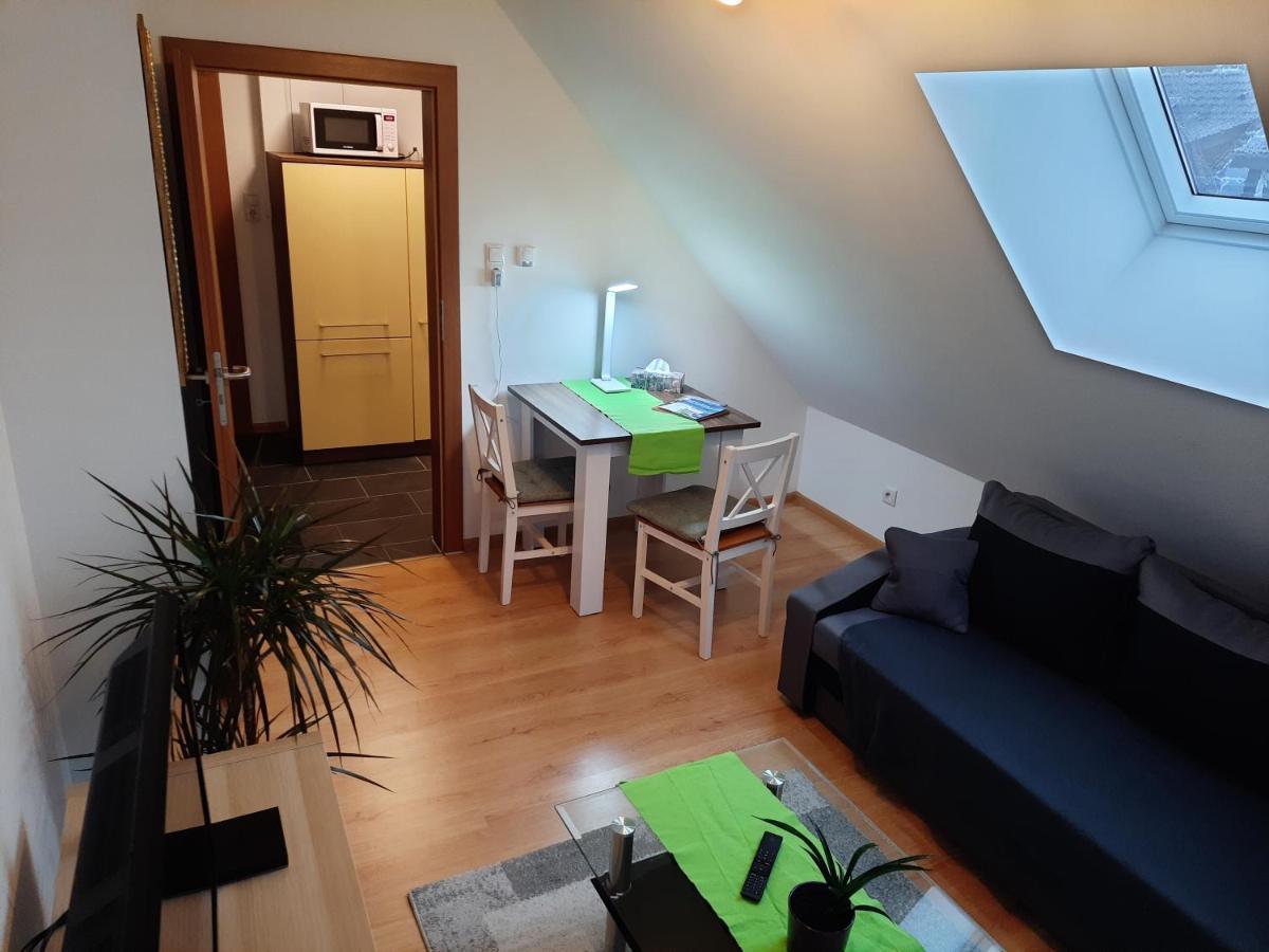 Sarah Klein Aber Fein Apartment Wellesweiler Exterior photo